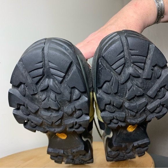 Scarpa Kailash GTX Hiking Boots Sz 40 EU W8.5/M7.5 Suede Gray Mountain Gorpcore - Picture 13 of 16